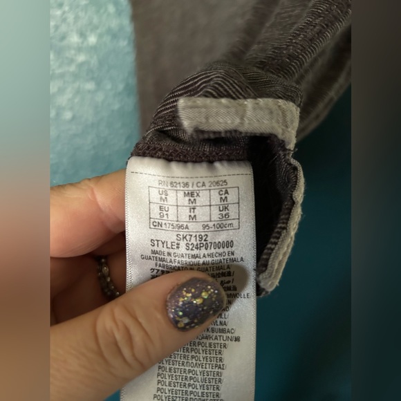 Guess women’s lightweight hooded long sleeve T - Picture 5 of 5